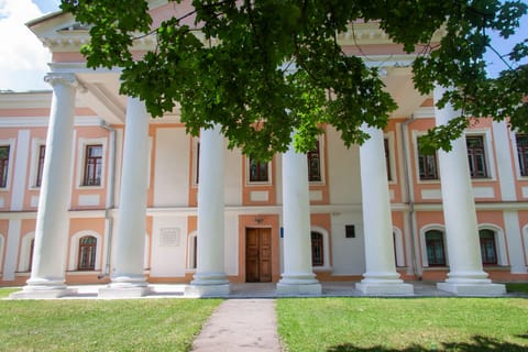 Why UK Heritage Property Draws $19M From APAC Family Offices