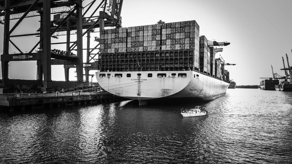 Baltic Dry Index Hits 18-Month High as Malacca Strait Traffic Intensifies